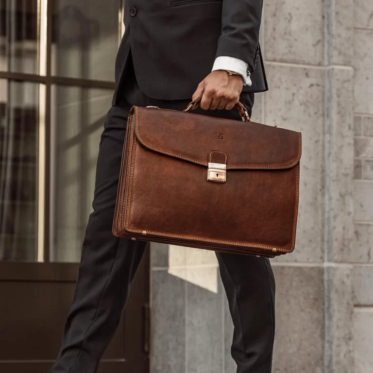 Personalize Your Look: Personalized Men’s Leather Bags
